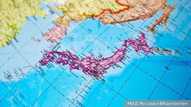 Такаити заявила о намерении Японии заключить мирный договор с Россией