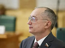 Андрей Кислов поздравил женщин с началом весны