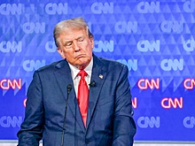 Байден приказал охранять Трампа как действующего президента США