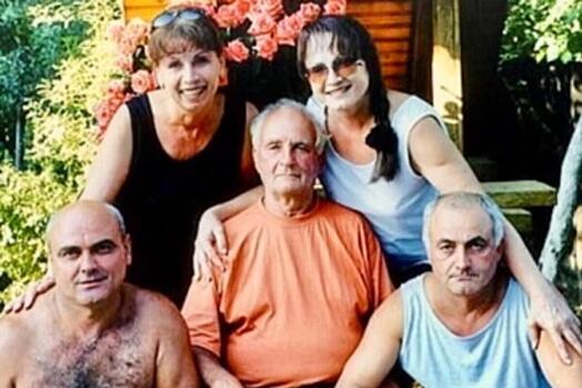 София Ротару показала архивный семейный снимок: «День рождения папы»