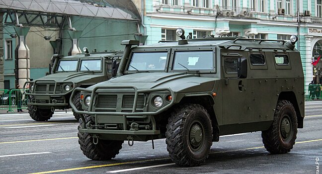 Им море по колено: семь редких и крутых внедорожников России