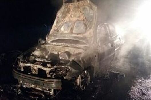 На трассе между Салаватом и Стерлитамаком сгорел автомобиль