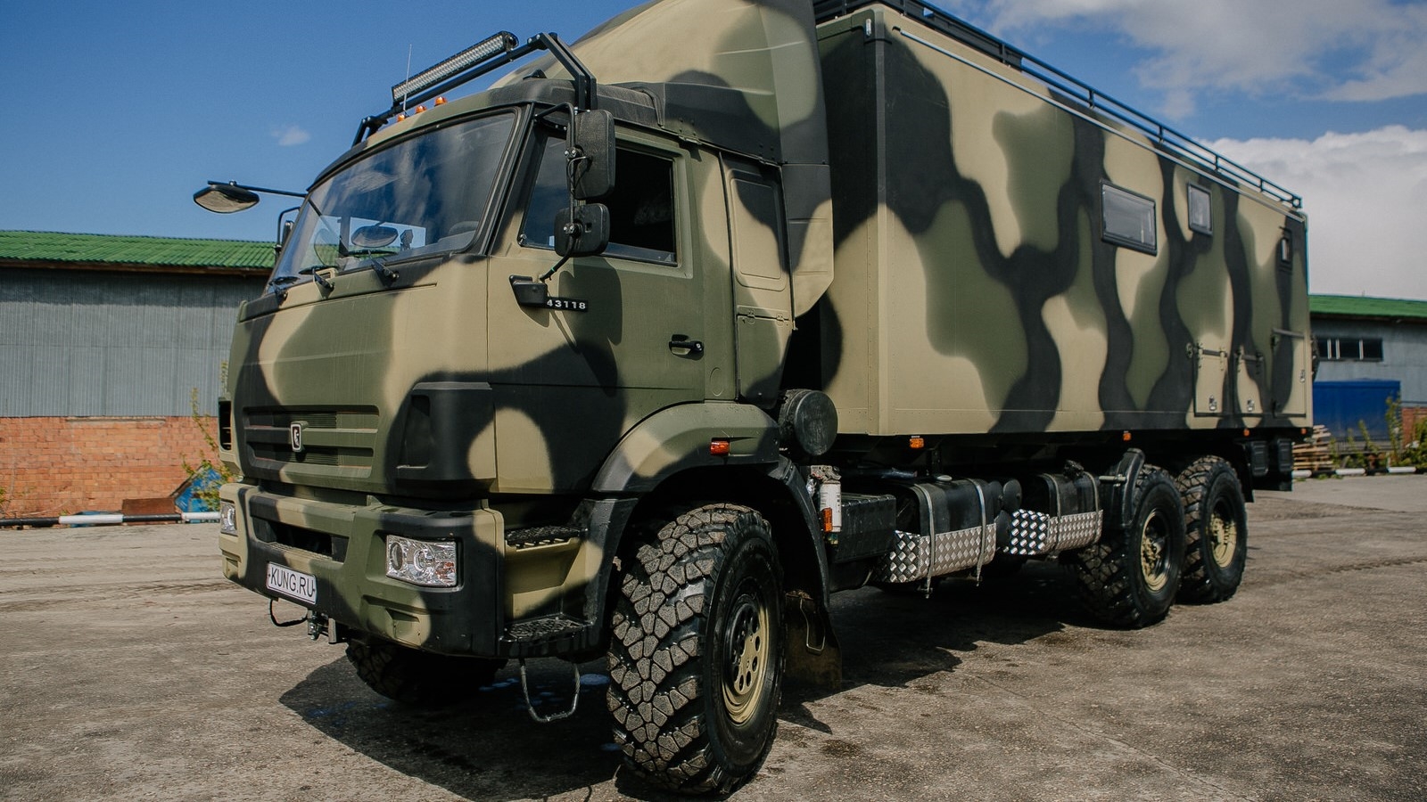 В России представили автодом премиум-класса на базе КамАЗа