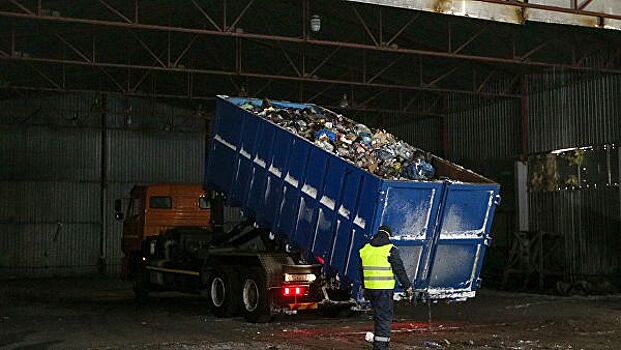 Якутский частный сектор опробует "позвонковые машины" для вывоза мусора