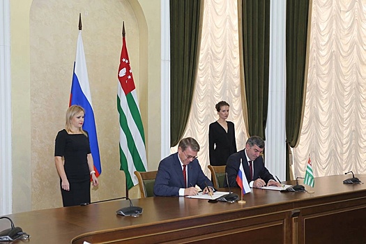 Сочинские депутаты подписали соглашение с коллегами из Абхазии