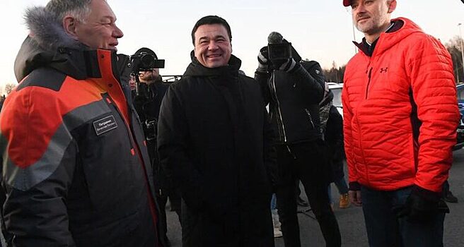 Губернатор Подмосковья затестил новую трассу М-11 раньше Путина