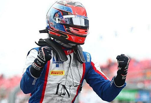 Клемент Новалак одержал первую победу в Ф2 в драматичной гонке в Зандворте