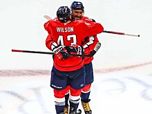 Уилсон назвал Овечкина, говоря о самом стильном игроке из Канады: «Можно добавить русского? Ови с тонированным визором и желтыми шнурками – почетный канадец. Выберу его и Гретцки»