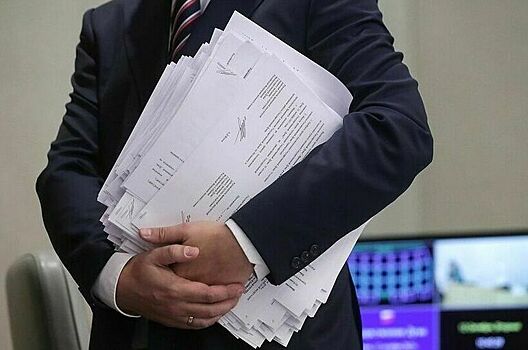 Финансовый омбудсмен сможет рассматривать жалобы по долгосрочным сбережениям