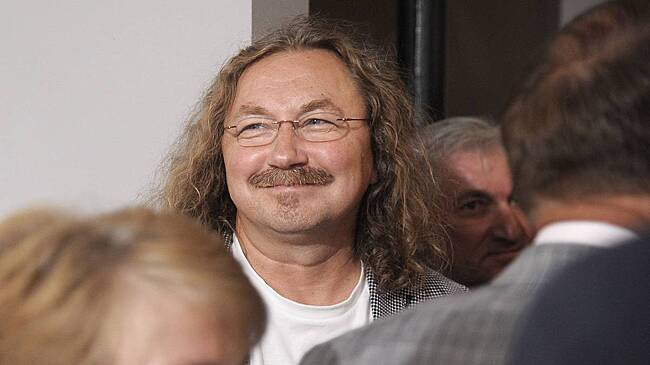 Жена Николаева призналась, что его до сих пор уговаривают вернуться к Королевой