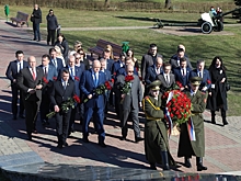 Пензенская делегация возложила цветы на мемориальном комплексе «Буйничское поле»