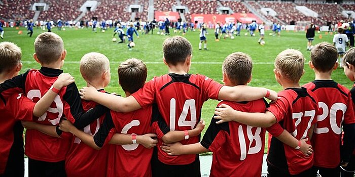 Экс-генсек РФС предложил революционный способ развития массового футбола в России