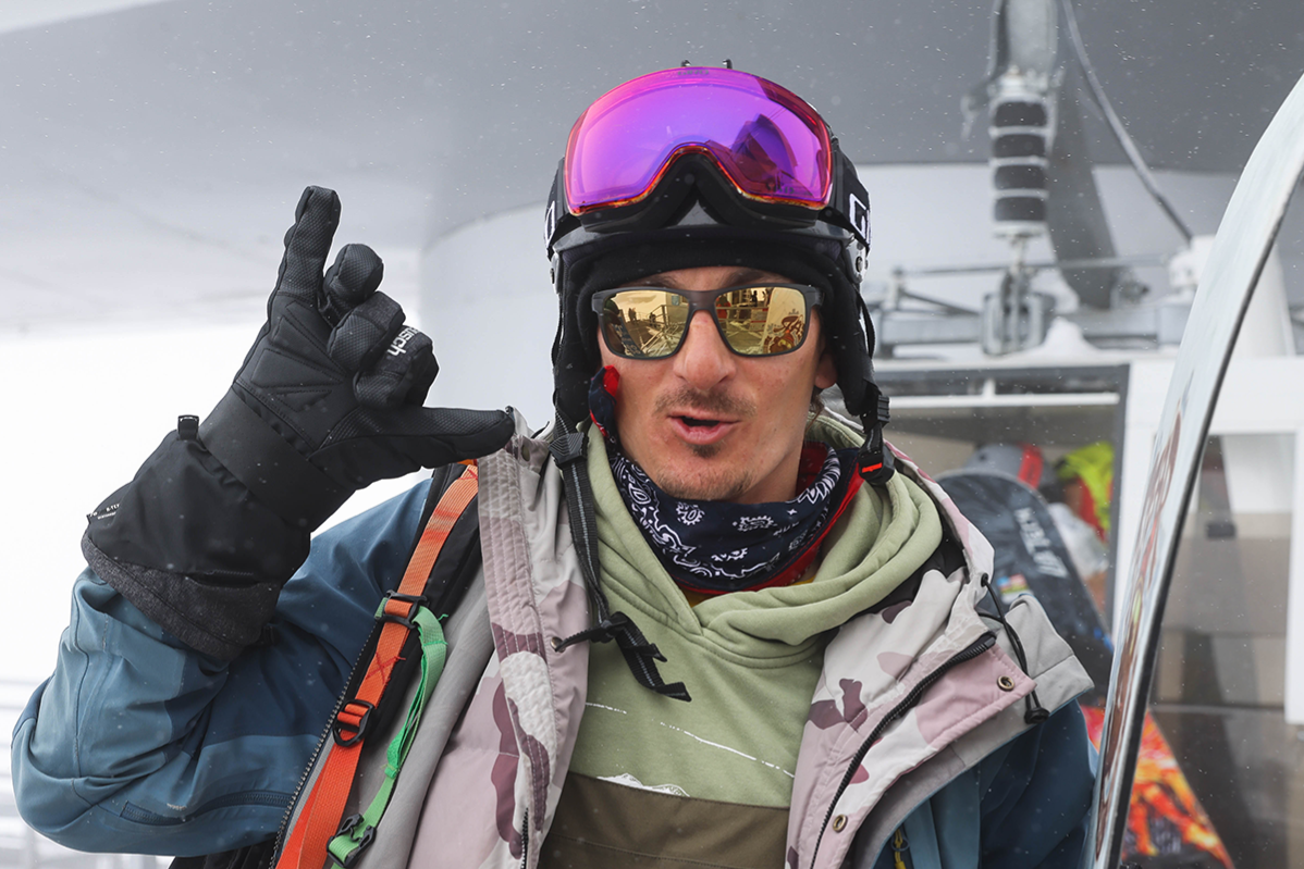 Пайлот бабаджи. Гуру тур. Награды турфирмам. Туризм гуру челябинск. Гуру туризма.