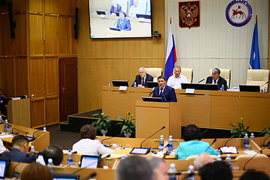 В Якутии и Приморье поддержали закон о пенсиях