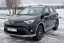 Тест-драйв Toyota RAV4: Чем японский кроссовер покорил россиян