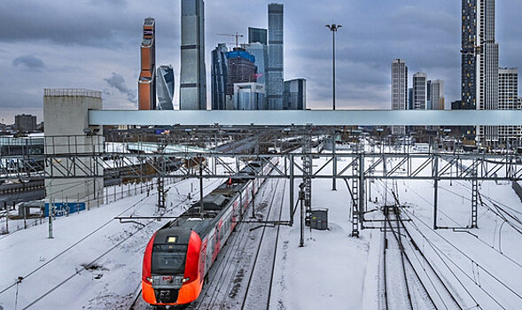 Поезд «Ласточка» Смоленск - Москва насмерть сбил мужчину на станции «Жаворонки»
