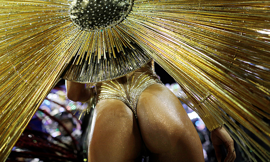 В Бразилии начался всемирно известный карнавал. В этом году торжества проходят с 22 по 25 февраля. 