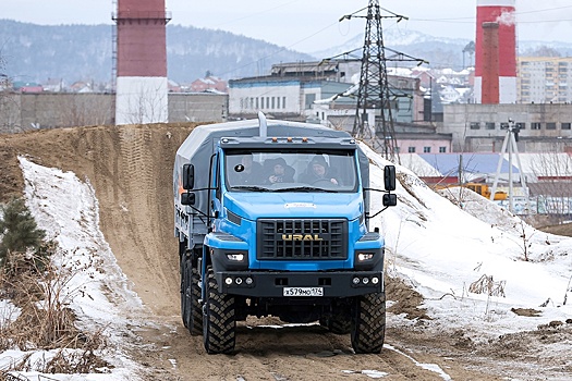 В России отзывают 2,6 тысячи грузовиков "Урал Next"