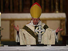 Ватикан передал Карлу III фрагменты Истинного креста для коронации