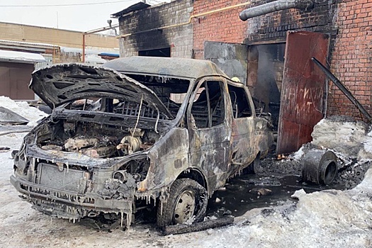 В Башкирии после взрыва в котельной сгорели две машины и катер