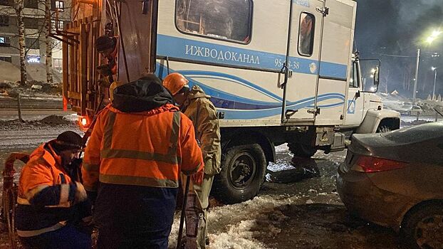 В Ижевске после порыва водопровода без ХВС остаются три жилых дома
