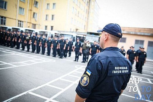 На улицах украинских городов появились патрули Национальной гвардии с полномочиями полицейских