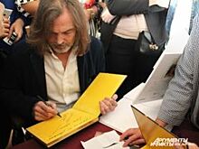 Никас Сафронов проведет мастер-классы рязанским художникам