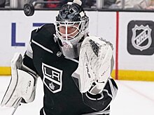 «Лос-Анджелес» бесплатно выменял Комли из «Тампы». Кюмпер травмирован, Форсберг, вероятно, сыграет с «Питтсбургом»