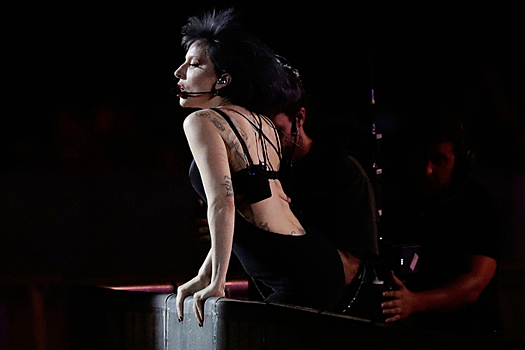 Леди Гага новый трек «Dead Dance»