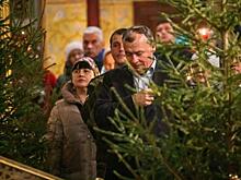 Свердловские VIP посетили рождественскую литургию