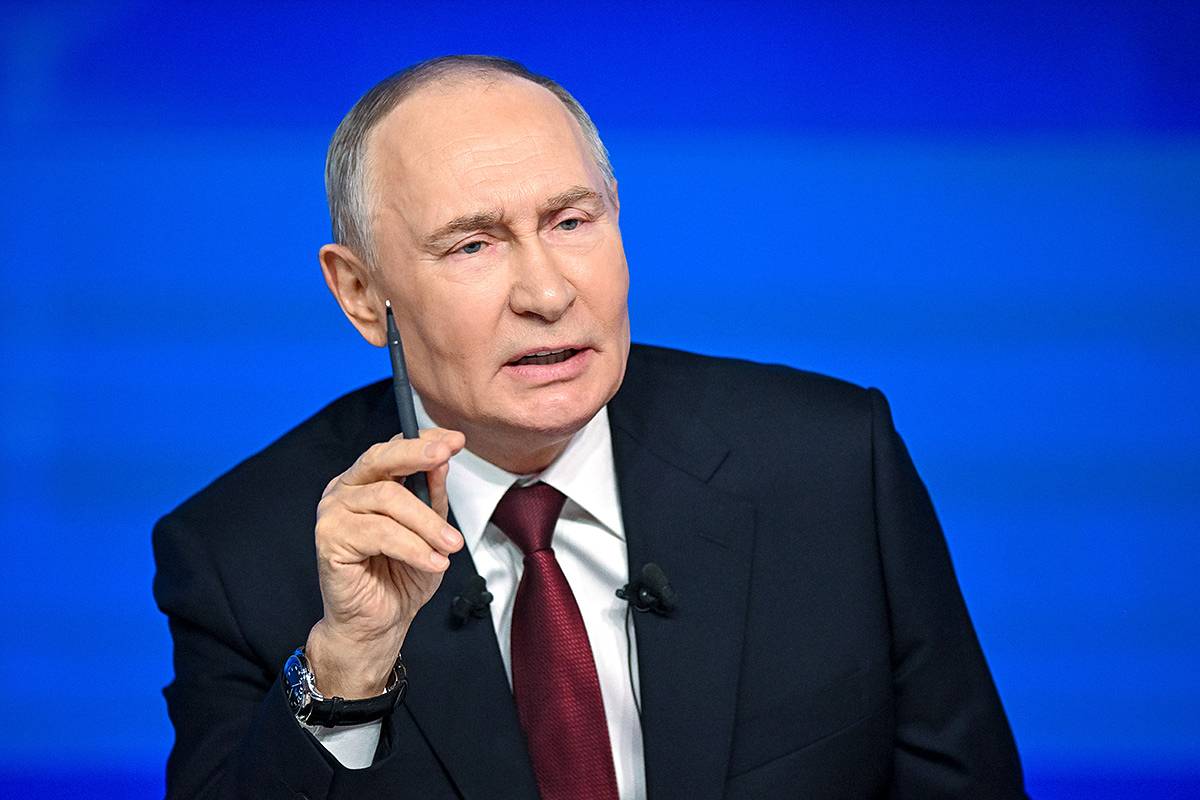 Путин пригрозил шумящим журналистам закончить прямую линию