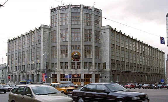 Началась реставрация исторического здания Центрального телеграфа на Тверской