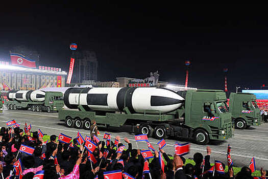МО Японии заявило, что запущенная из КНДР ракета была способна достичь территории США