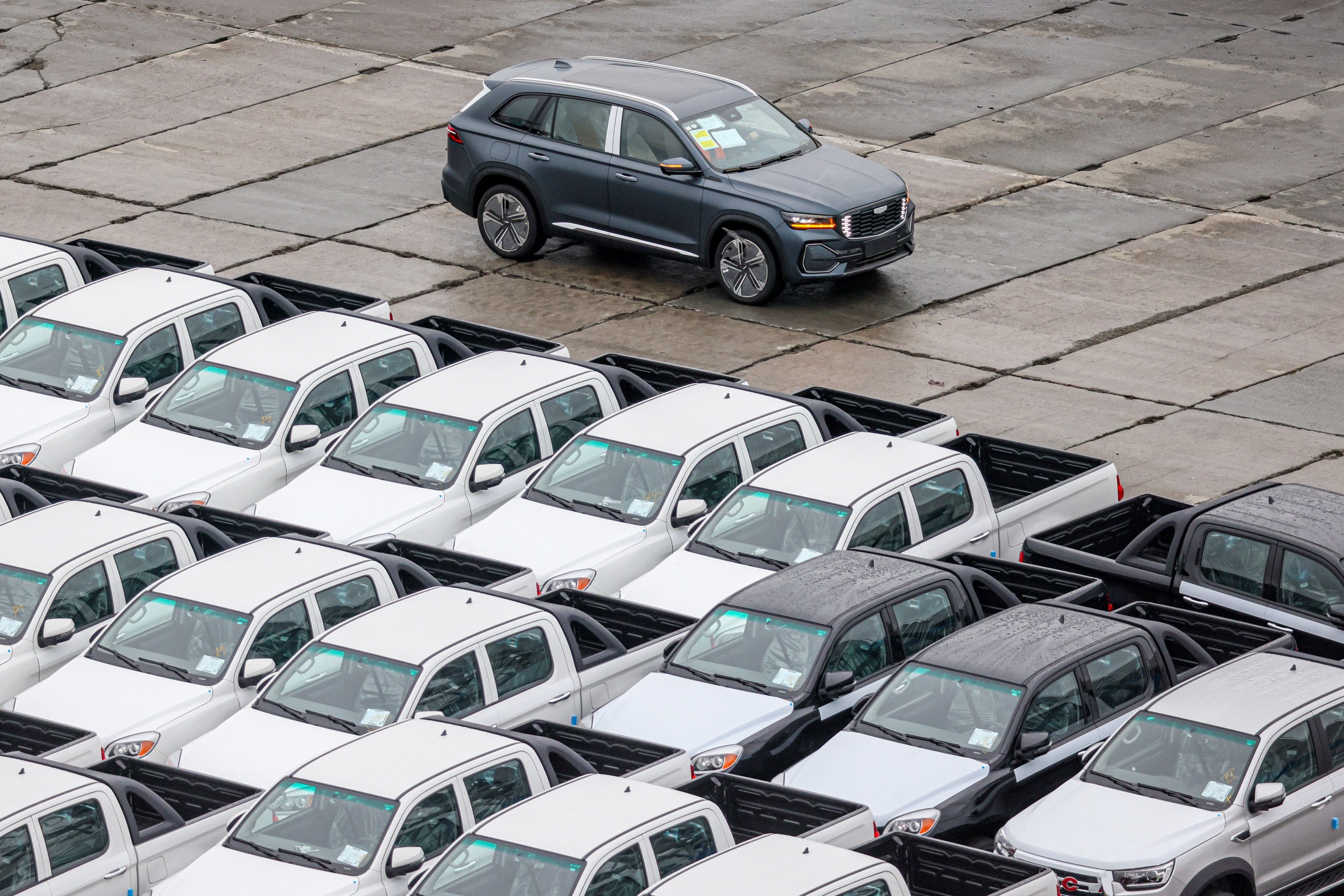 «Открытие»: параллельный импорт автомобилей в России идет на спад