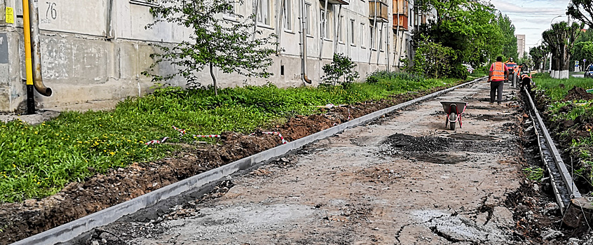 Около 100 миллионов рублей выделят на ремонт тротуаров в Ижевске