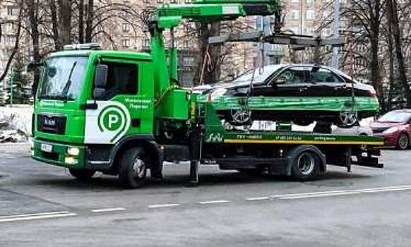 Знаки-кочевники! В Москве машины эвакуируют из-под переносных знаков