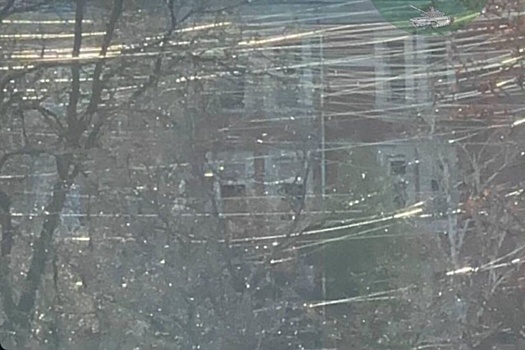 Появилось фото Херсона в оптоволоконной паутине от FPV-дронов