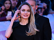 Украинские пограничники сделали подарок Анджелине Джоли