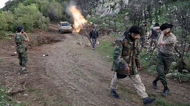Главные новости Сирии 28 июля 17.00: военные РФ привезли гумпомощь в четыре провинции САР, в Дейр эз-Зоре сбит дрон ИГ