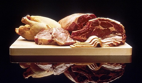 Людей собираются кормить «мясом» из биореакторов