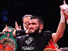 Артур Бетербиев нокаутировал Маркуса Брауна и защитил титулы чемпиона мира, видео