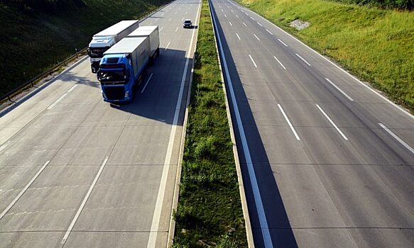 В Германии появилась первая дорога для электрокаров