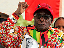 "Я буду руководить": Мугабе отказался уходить в отставку