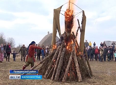 В средневековом городище под Правдинском реконструкторы отметили Комоедицу