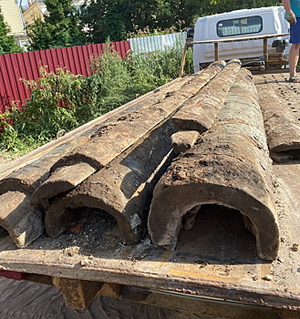 Археологи нашли в центре Калуги остатки деревянного водопровода XIX века