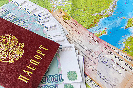 Россиянам придется проститься с бумажными паспортами