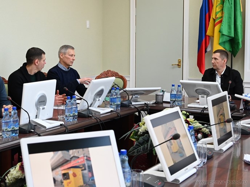 Глава Пензы встретился с предпринимателями, реализующими прохладительные напитки собственного производства