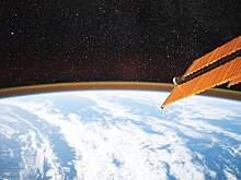 Трое астронавтов заблокированы на орбите после «столкновения с НЛО»