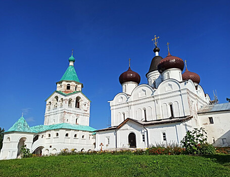 Российские древности: Троицкий собор Антониева-Сийского монастыря