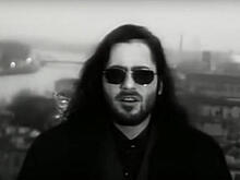 Профессор Лебединский вышел на связь с поклонниками и рассказал о жизни затворника в США